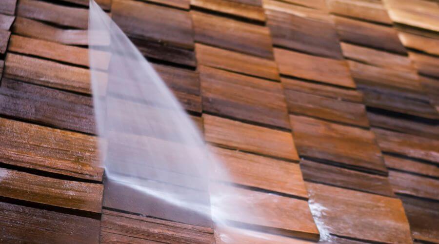 Professional gutter cleaning in Kathleen, FL